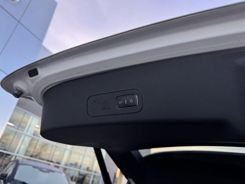 Used 2022 Lincoln Aviator Reserve w/ Elements Package Plus image 44