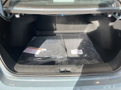 New 2026 Nissan Sentra SR w/ SR Premium Package FWD image 27
