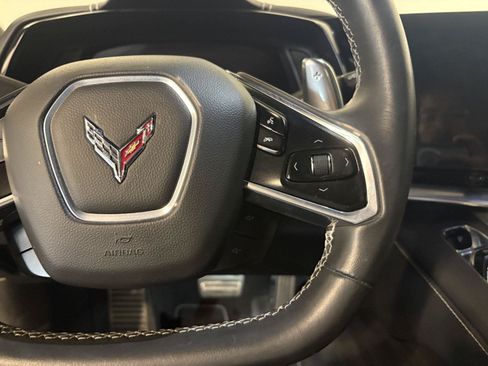 Used 2021 Chevrolet Corvette Stingray Coupe w/ Z51 Performance Package RWD image 19
