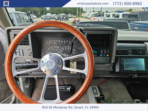 Used 1993 Chevrolet Silverado 1500 LT image 20