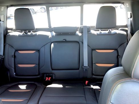 Used 2019 GMC Sierra 1500 AT4 w/ AT4 Premium Package image 19