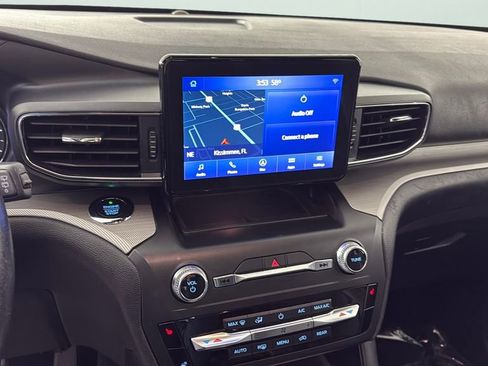 Used 2020 Ford Explorer XLT w/ Equipment Group 202A image 20