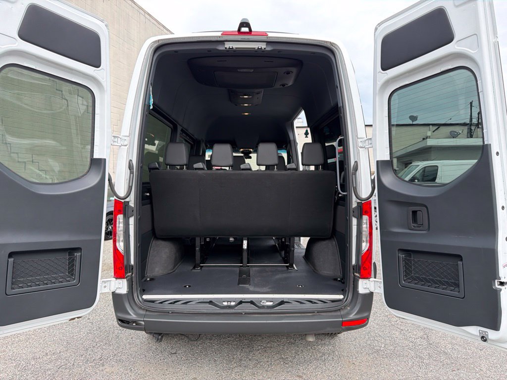 Used 2025 Mercedes-Benz Sprinter 2500 image 14