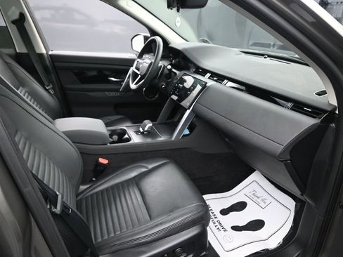 Used 2024 Land Rover Discovery Sport S image 31