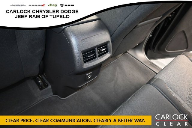 Used 2024 Chevrolet Equinox LT FWD image 26