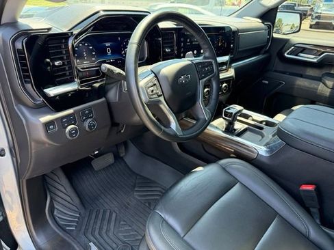 Certified 2025 Chevrolet Silverado 1500 LT Trail Boss w/ Convenience Package II AWD/4WD image 24