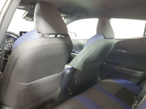 Certified 2022 Toyota C-HR XLE image 37