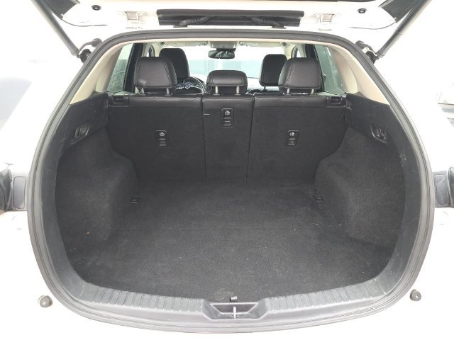 Used 2018 MAZDA CX-5 Touring w/ Preferred Equipment Package AWD/4WD image 12