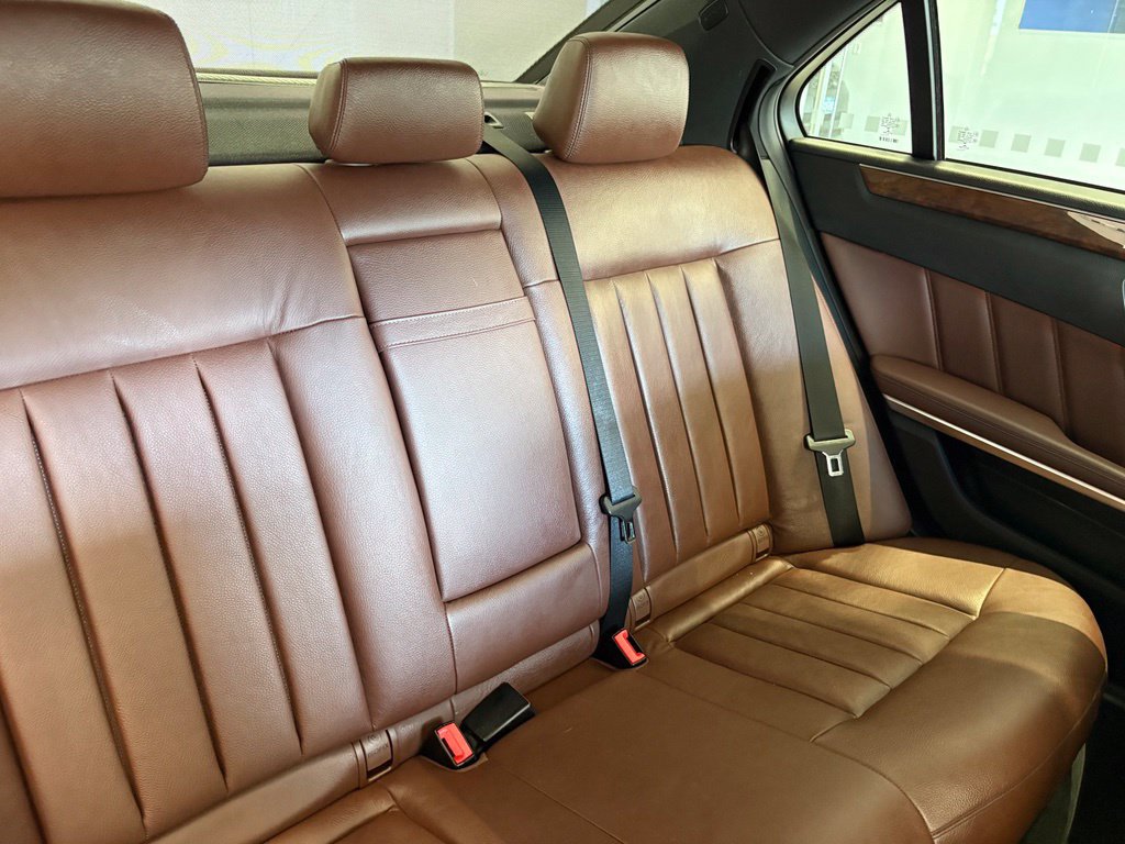 Used 2014 Mercedes-Benz E 350 4MATIC Sedan image 22