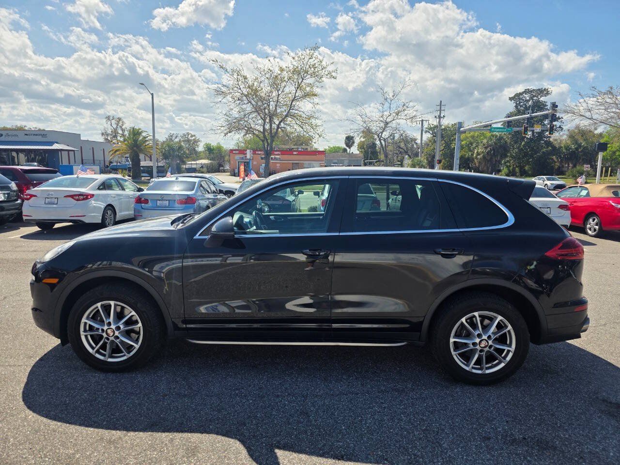 Used 2016 Porsche Cayenne AWD/4WD image 7