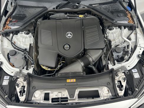 Used 2025 Mercedes-Benz E 350 Sedan image 36