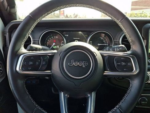 Used 2022 Jeep Wrangler Unlimited Sahara w/ Cold Weather Group image 20