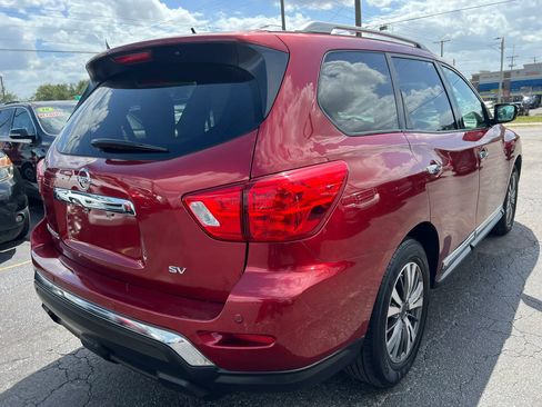 Used 2017 Nissan Pathfinder SV image 5