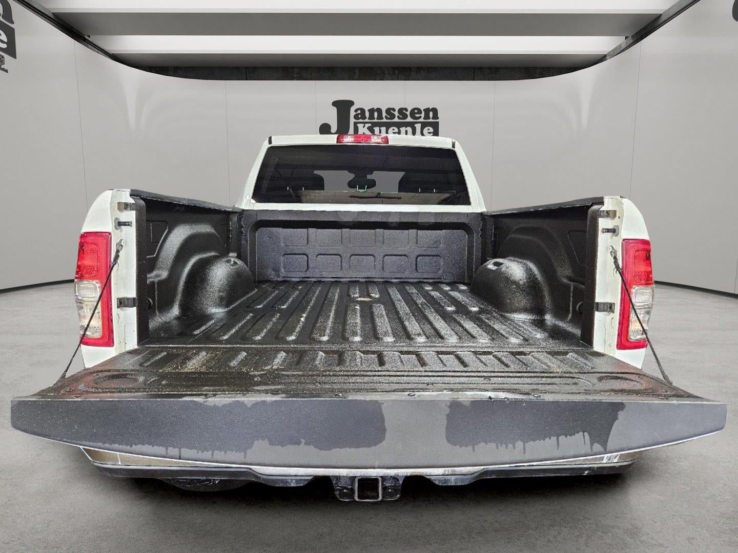 Used 2022 RAM 2500 Big Horn AWD/4WD image 9