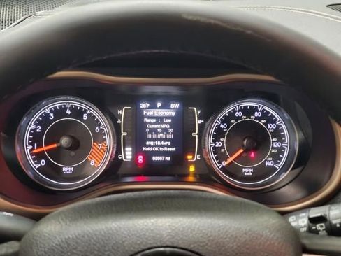 Used 2014 Jeep Cherokee Latitude w/ Comfort/Convenience Group image 26