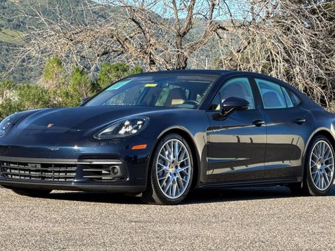 Used 2018 Porsche Panamera 4 image 8