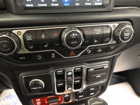 Used 2020 Jeep Gladiator Mojave AWD/4WD image 37