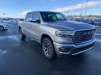 Used 2025 RAM 1500 Laramie video 1