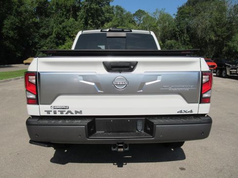 Used 2023 Nissan Titan Platinum Reserve w/ Moonroof Package AWD/4WD image 6