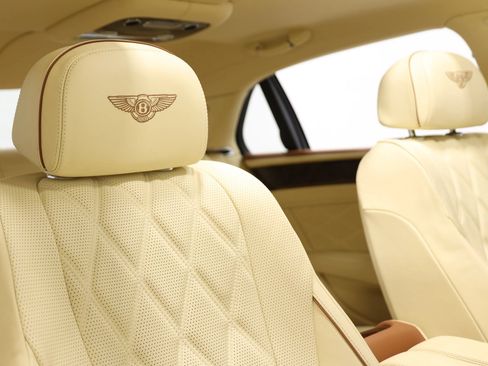 Used 2014 Bentley Flying Spur W12 AWD/4WD image 98