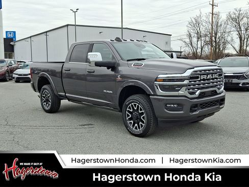 Used 2025 RAM 2500 Limited image 1