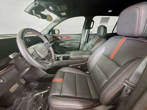 Used 2024 Chevrolet Traverse RS w/ LPO, Floor Liner Package image 23