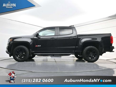 Used 2018 Chevrolet Colorado Z71 w/ Z71 Midnight Edition AWD/4WD image 22