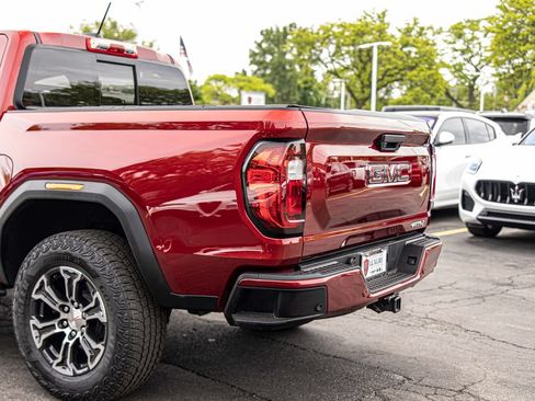 Used 2024 GMC Canyon AT4 w/ AT4 Premium Package AWD/4WD image 13
