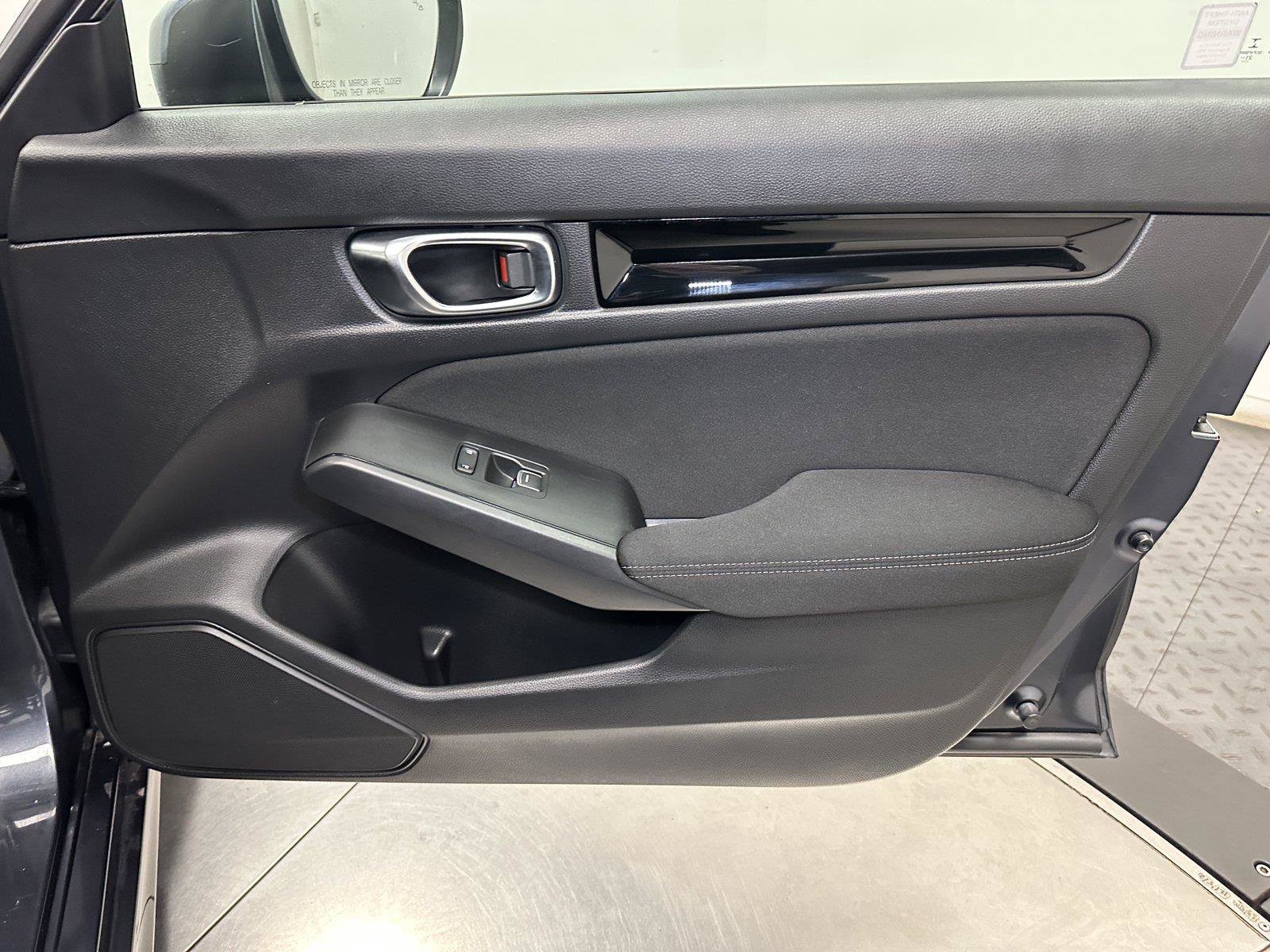 Used 2022 Honda Civic EX image 36