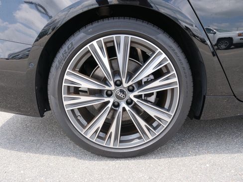 Used 2022 Audi A6 Premium Plus w/ Premium Plus Package image 11