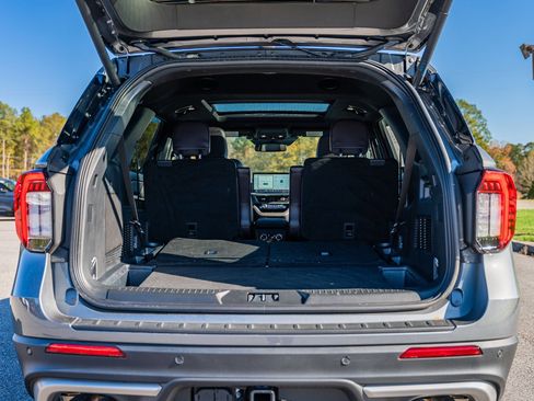 Certified 2025 Ford Explorer Platinum w/ Ultimate Package image 19