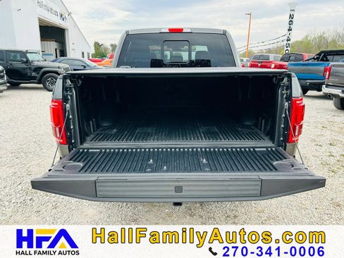 Used 2015 Ford F150 Platinum w/ Equipment Group 701A Luxury AWD/4WD image 5