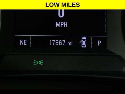 Certified 2024 Chevrolet Trax RS FWD image 4