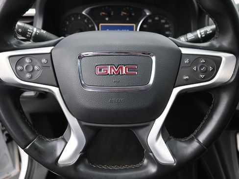 Used 2023 GMC Acadia SLT image 19