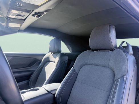 Used 2024 Ford Mustang Convertible image 30