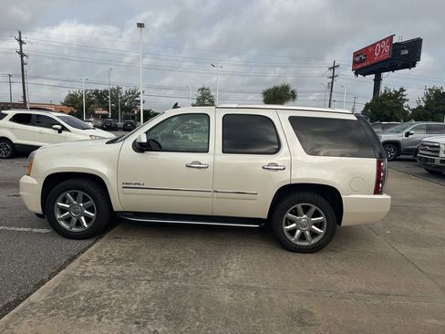 Used 2013 GMC Yukon Denali image 8