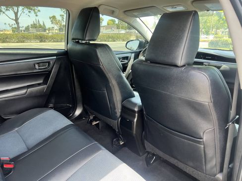 Used 2016 Toyota Corolla S FWD image 12