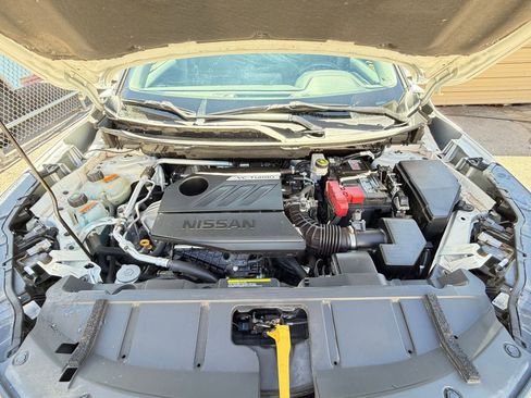 Used 2024 Nissan Rogue SV AWD/4WD image 32