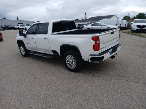 Used 2023 Chevrolet Silverado 2500 High Country AWD/4WD image 3