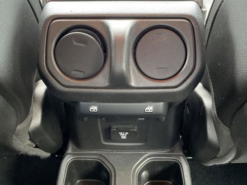 Used 2022 Jeep Gladiator Mojave w/ LED Lighting Group AWD/4WD image 22
