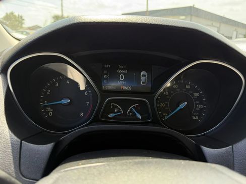Used 2018 Ford Focus Titanium FWD image 19