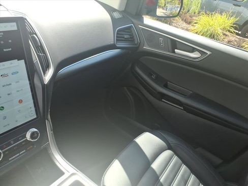 Certified 2022 Ford Edge SEL w/ Convenience Package image 20