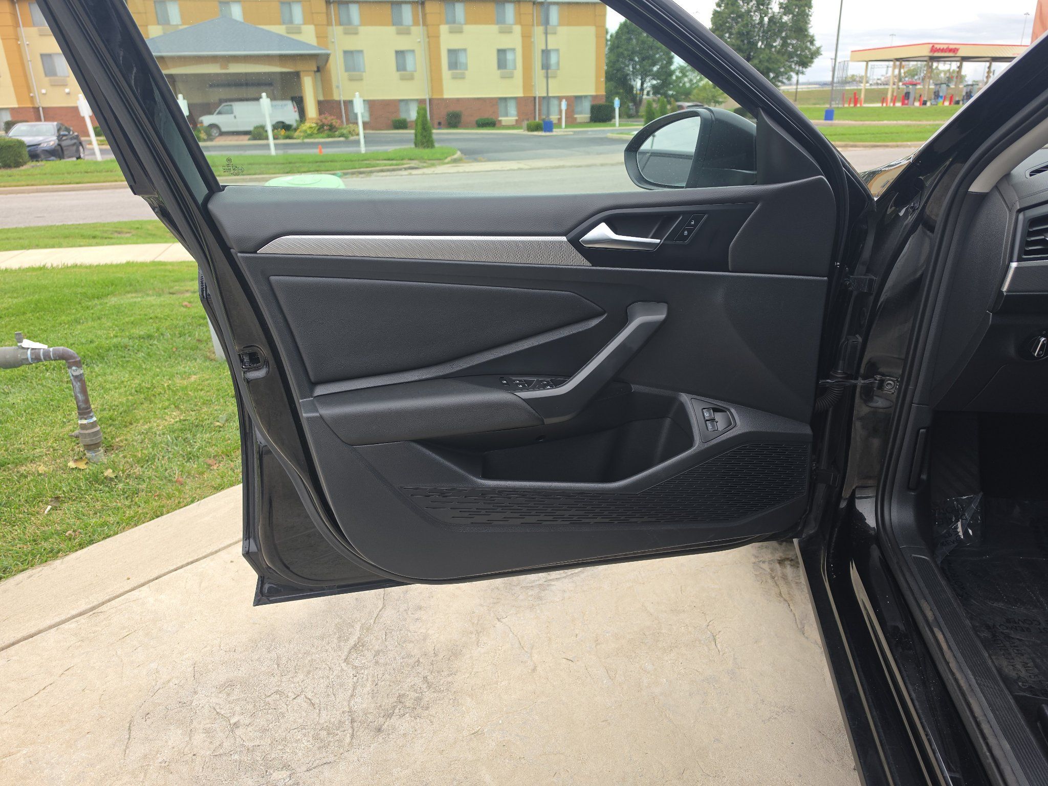 Used 2021 Volkswagen Jetta S w/ Driver Assistance Package FWD image 18