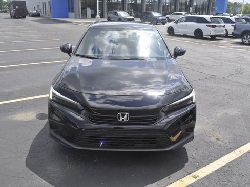 Certified 2022 Honda Civic Sport image 2