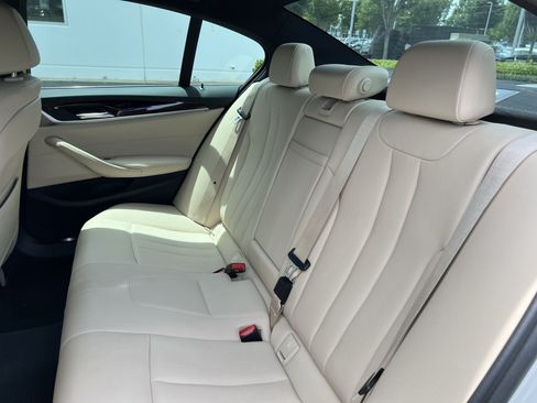 Used 2019 BMW 530i w/ Convenience Package RWD image 34