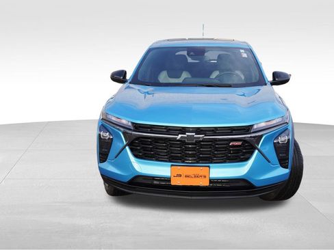 Certified 2025 Chevrolet Trax RS w/ Sunroof Package image 13