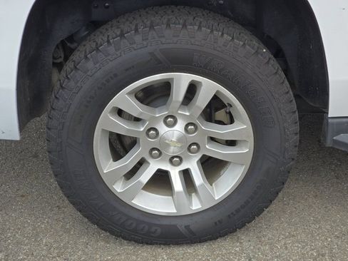 Used 2019 Chevrolet Tahoe LS w/ Max Trailering Package AWD/4WD image 11
