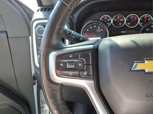 Used 2022 Chevrolet Silverado 2500 LT w/ Convenience Package AWD/4WD image 12