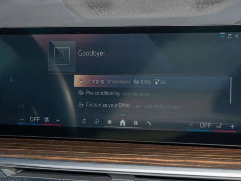 Used 2024 BMW X5 xDrive50e image 23