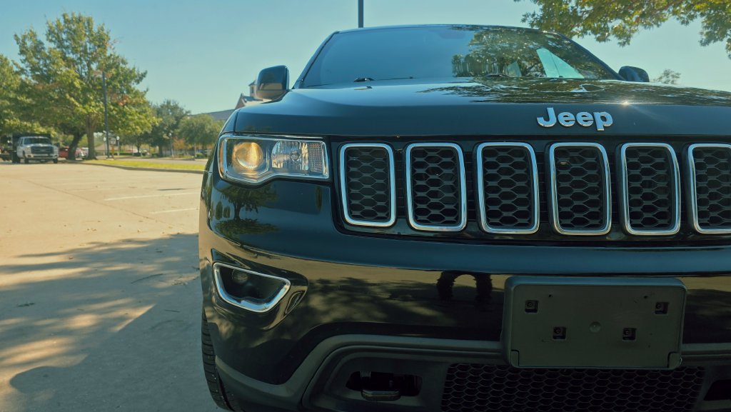 Used 2021 Jeep Grand Cherokee Laredo AWD/4WD image 33